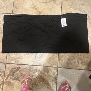 Beyond yoga infinity scarf in black.